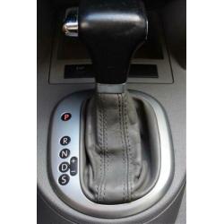 Volkswagen Touran 1.6 FSI aut. Highline AIRCO 5-PERS lm