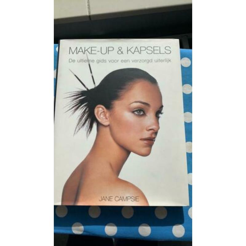 Jane Campsie ‘Make-up & kapsels’