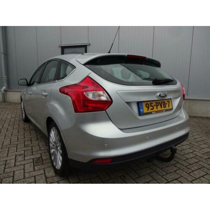 Ford Focus 1.6 TI-VCT 4-cil 126pk Half Leer Stoelverw Clima