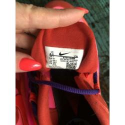 Nike air Max 270 react, maat 41 (bright pink)