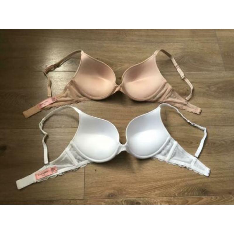 2x push up BH Hunkemöller maat 80c .. wit en beige.. nieuw