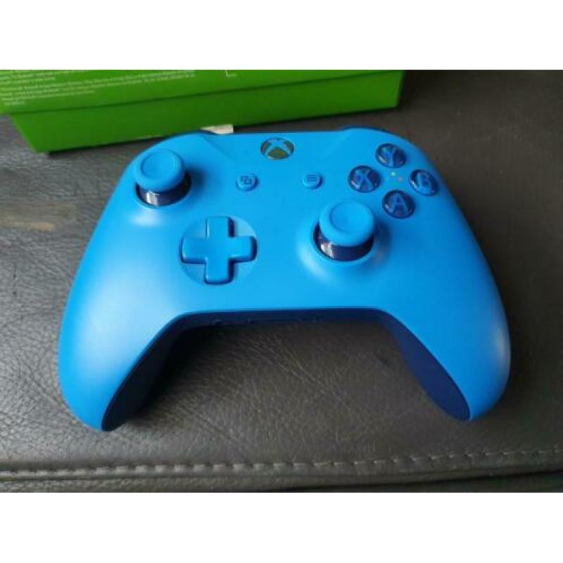 Blauwe xbox one controller