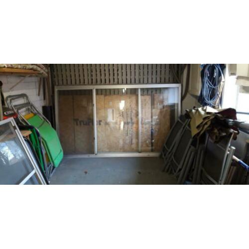 2x aluminium kozijn enkel glas 240x140
