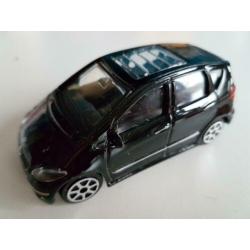 Maisto Mercedes-Benz A-klasse zwart, gebruikt, 1/43