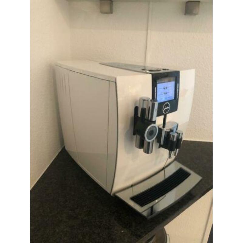 Jura j85 hoogglans wit.