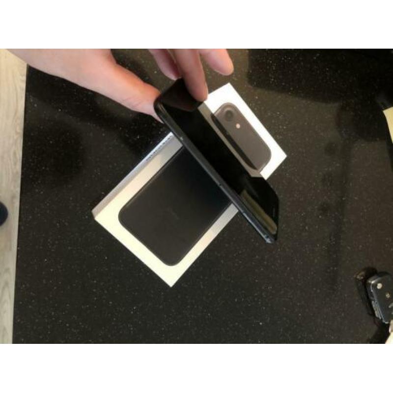 iPhone 7 64 GB black