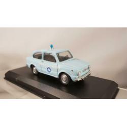 Fiat 850 Croce Bianca Milano Tel Model 1:43