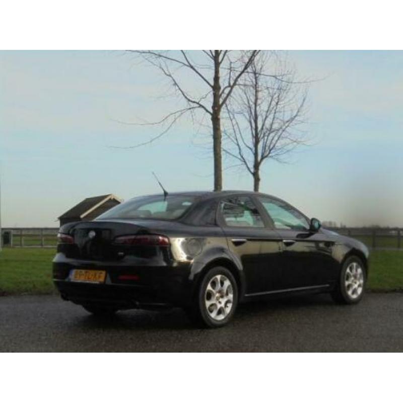 Alfa Romeo 159 2.2 JTS Distinctive * Airco * Nw-Type * Nw-Ap