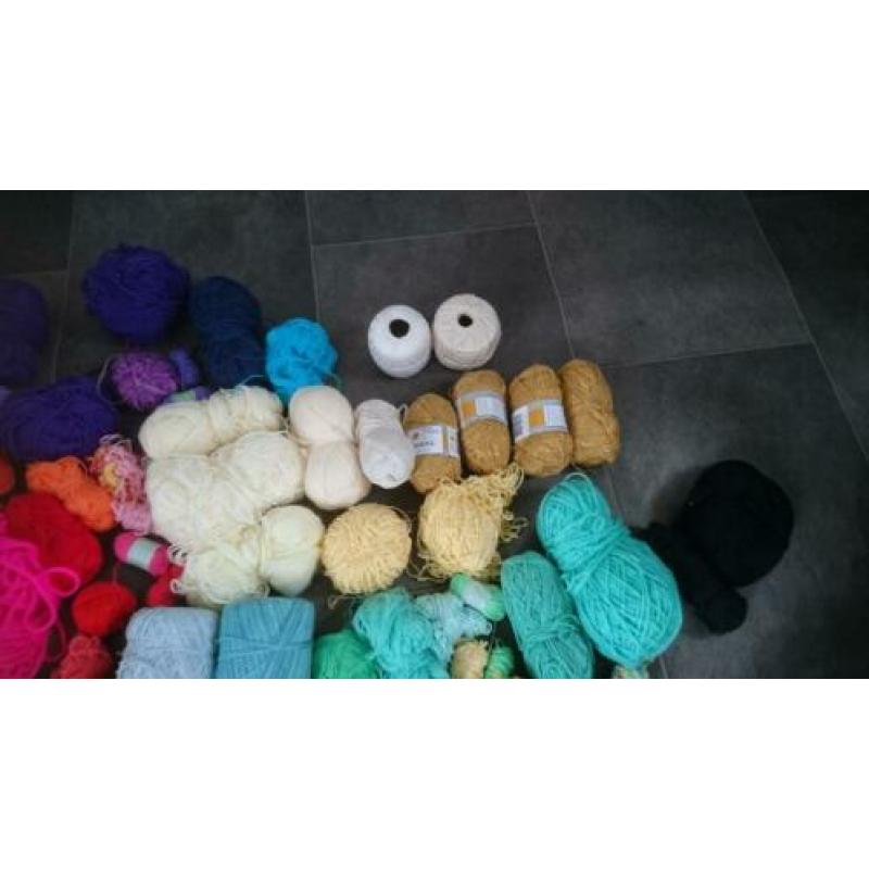 Heel veel kleuren garen/wol /katoen allerlei