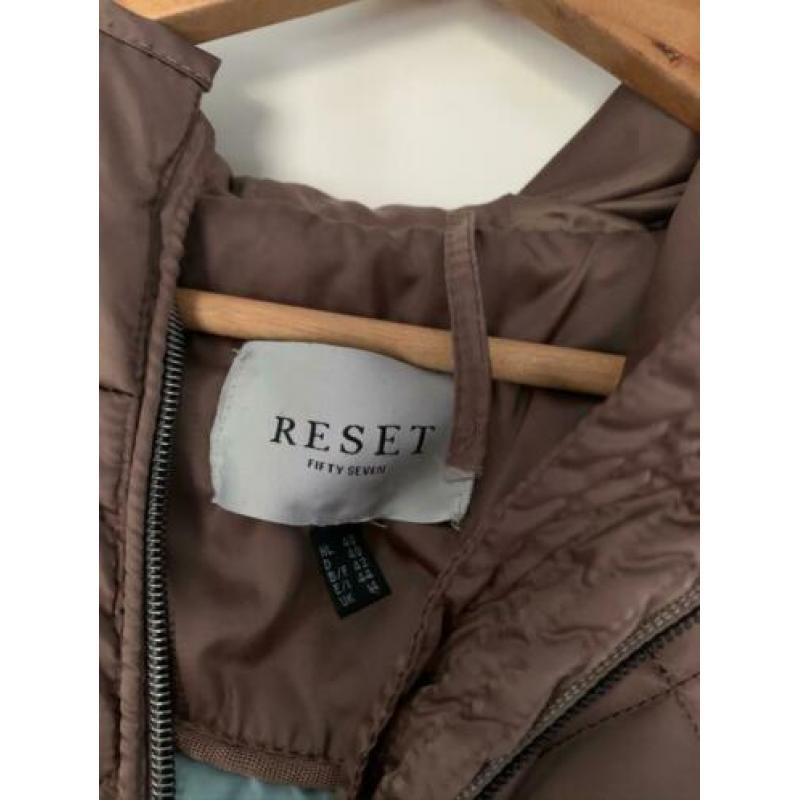 Leuke Reset winterjas, maat 40!