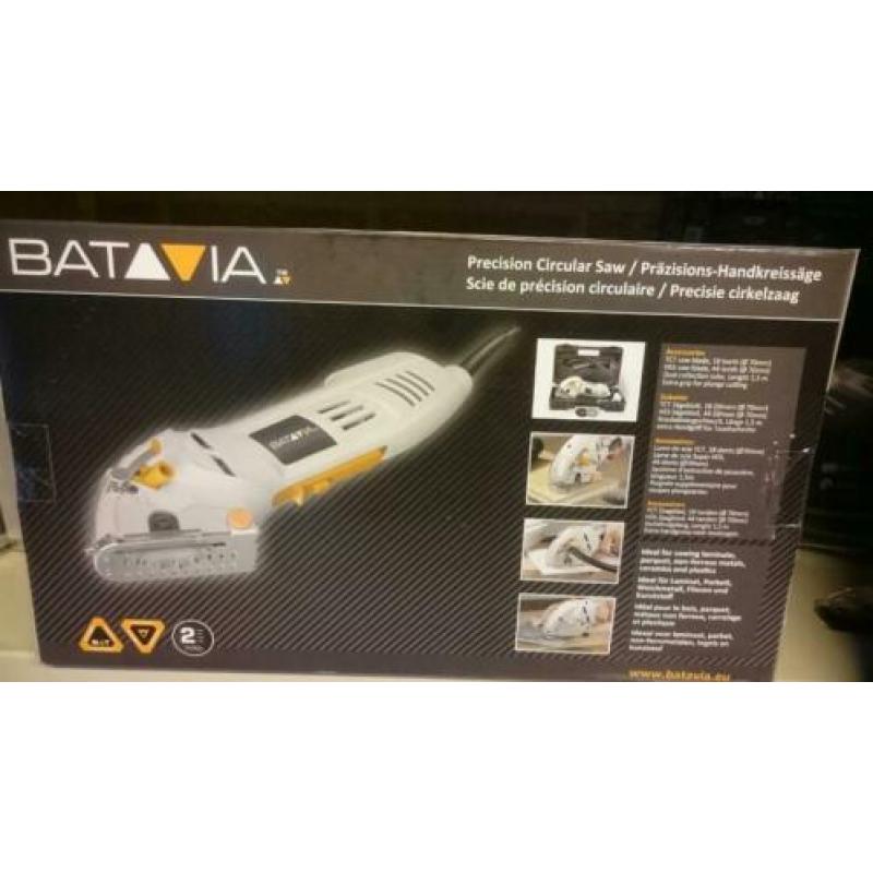 opruiming Racer precisie handcirkelzaag 450 watt € 39,95