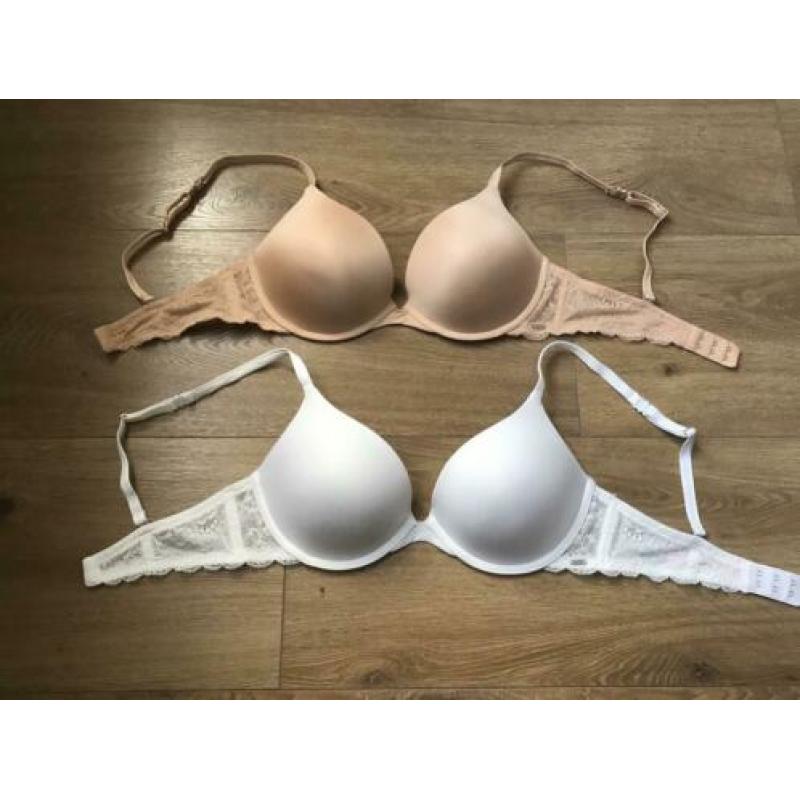 2x push up BH Hunkemöller maat 80c .. wit en beige.. nieuw
