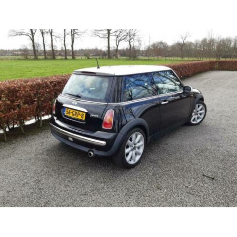 Mini Mini 1.6 16V Cooper Pepper 2001 Zwart