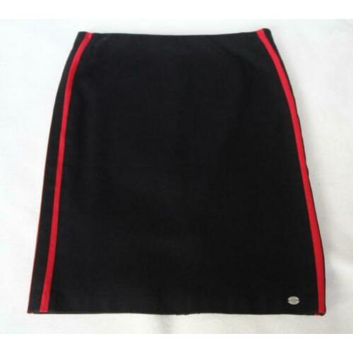 ZWARTE rok maat 38/40 (M) van TENCE