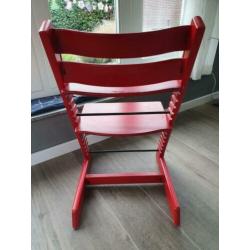 Rode Stokke Tripp Trapp te koop (echt nieuwstaat)