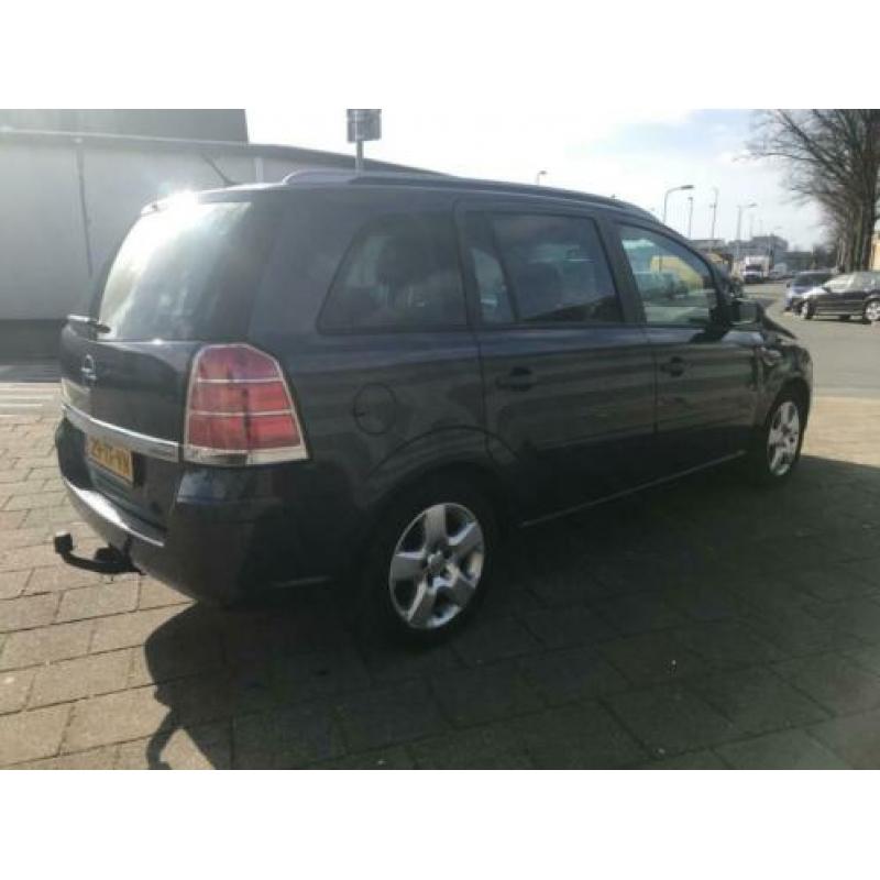 Opel Zafira 1.9 CDTi Executive automaat 7persoons elekpakket