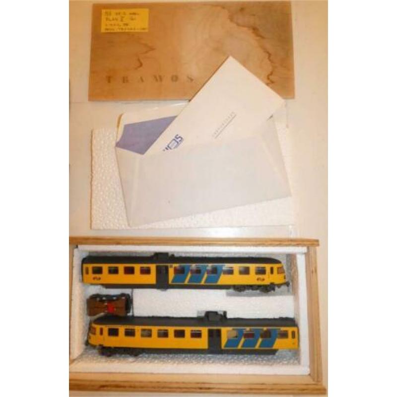 NS DE-2 gele Blauwe Engel dubbel Dieseltreinstel van THS H0