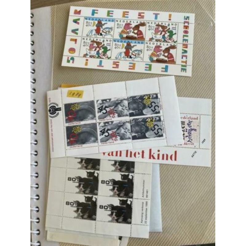 Postzegels kinderpostzegels jaren 70, 80 en 90