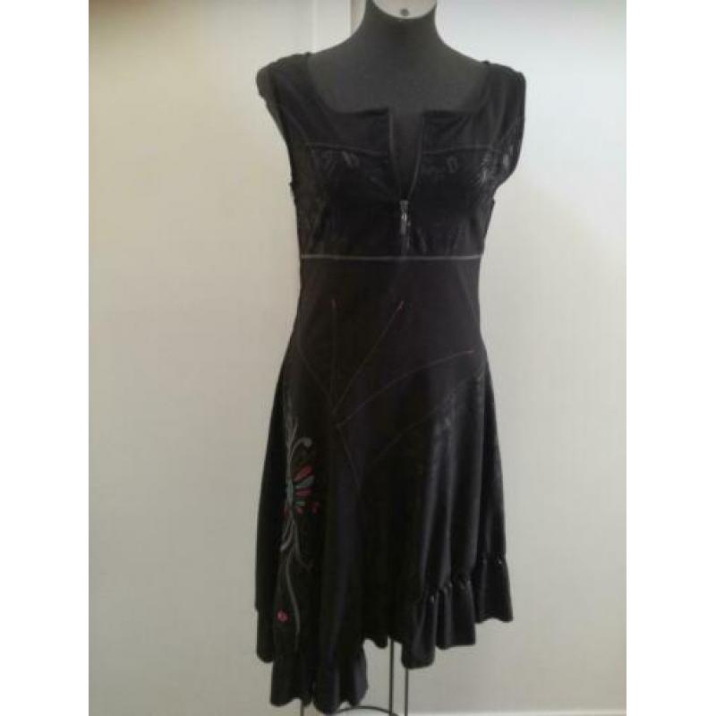 jurk,LBD,feest,zwart,jurkje,chic,trendy,vintage,nieuw,black