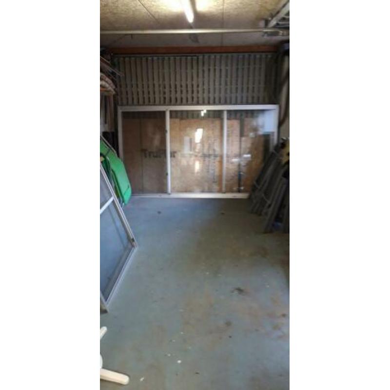 2x aluminium kozijn enkel glas 240x140