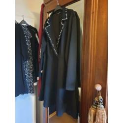 Zwarte jurk met parels maat 48 50