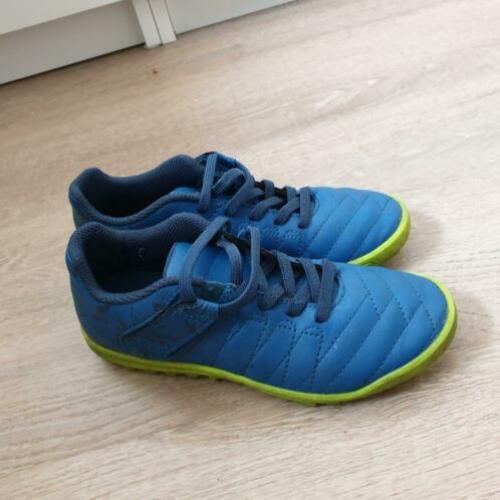 Voetbalschoenen kipsta decathlon 32
