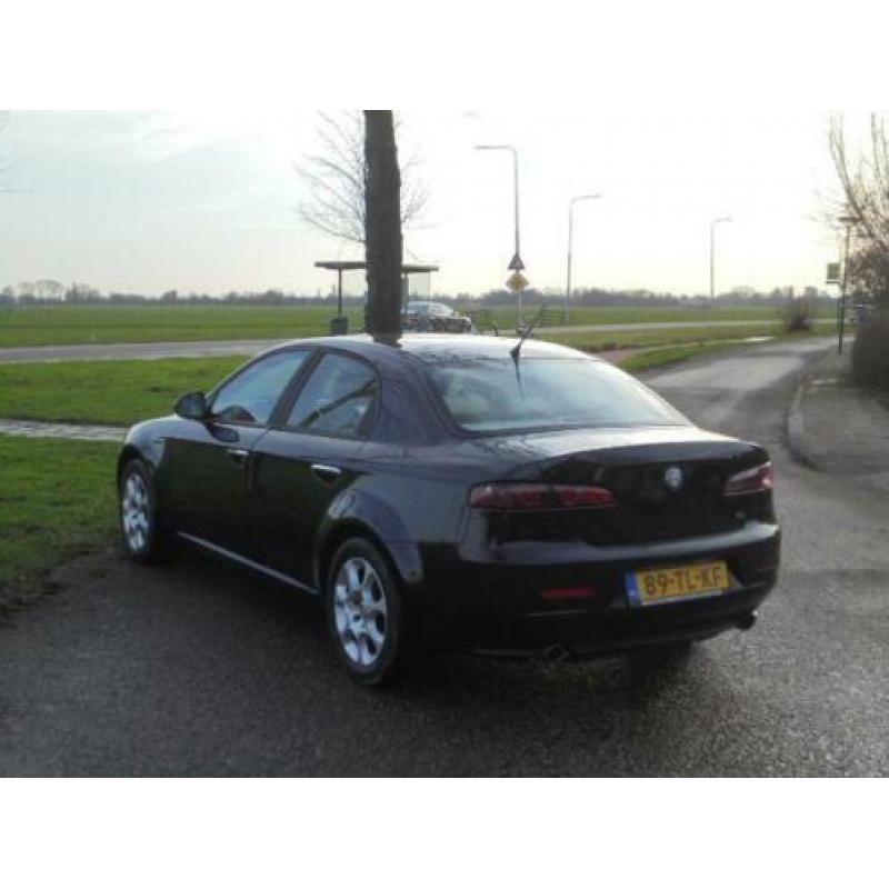 Alfa Romeo 159 2.2 JTS Distinctive * Airco * Nw-Type * Nw-Ap