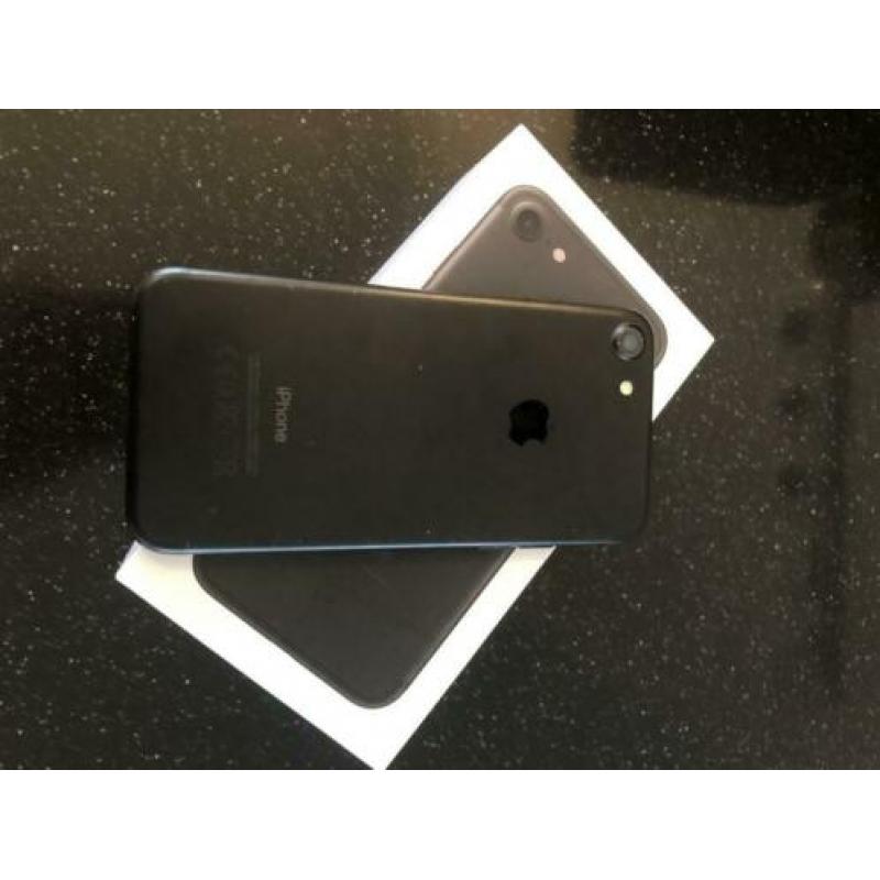 iPhone 7 64 GB black