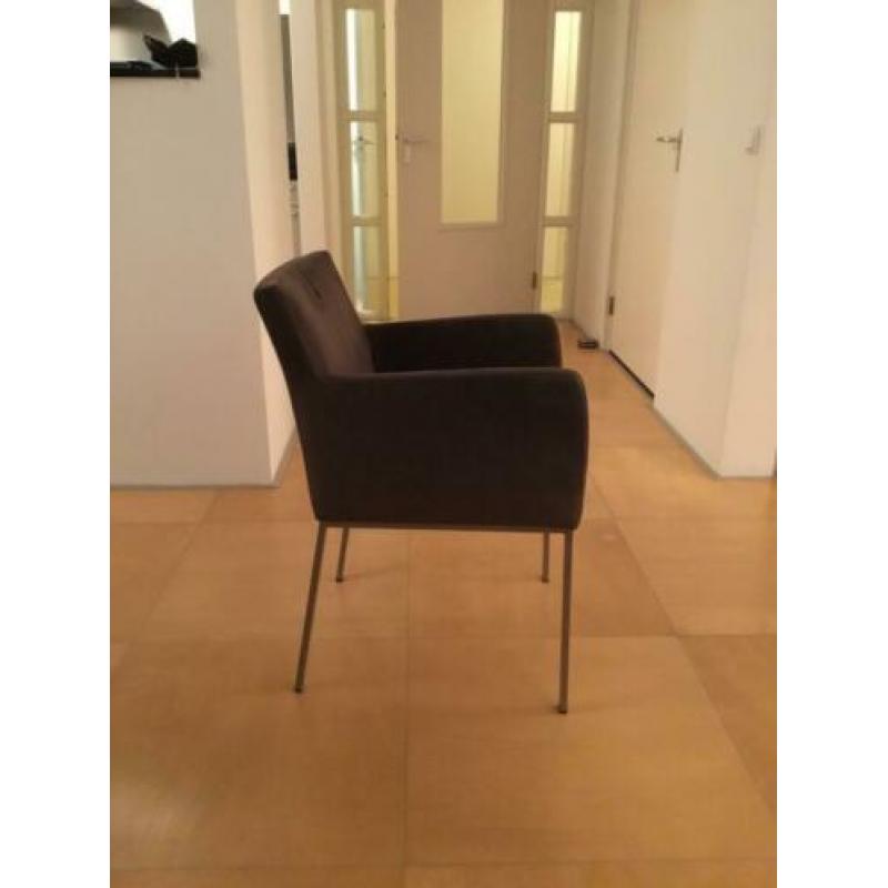 Eettafel en stoelen