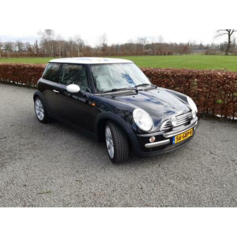 Mini Mini 1.6 16V Cooper Pepper 2001 Zwart