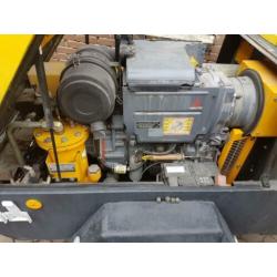 Compressor met aggregaat