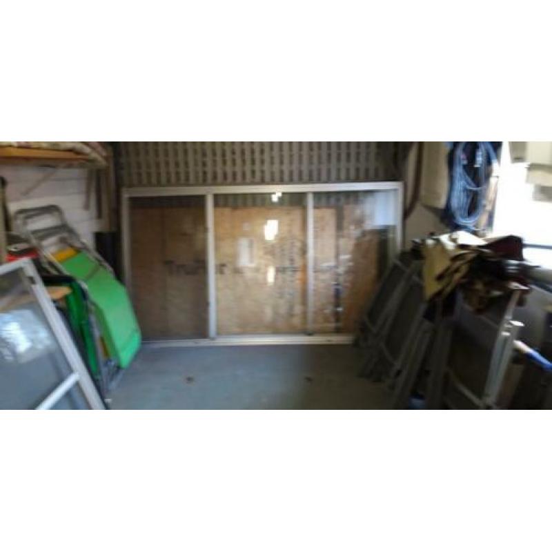 2x aluminium kozijn enkel glas 240x140