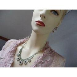 Fraaie j.80 set: ketting en oorbellen van facetgesl.kristal