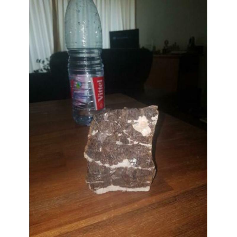 Ruwe brok Granaat Ruim 2,3 kg! (Bieden)