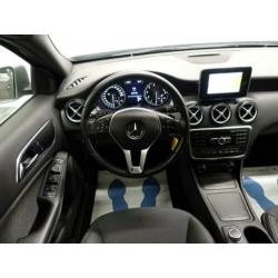 Mercedes-Benz A-Klasse 180 Prestige AMG-Line Automaat , Navi