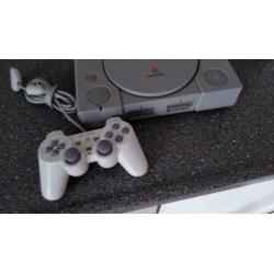 Te koop goede PlayStation 1 met controller