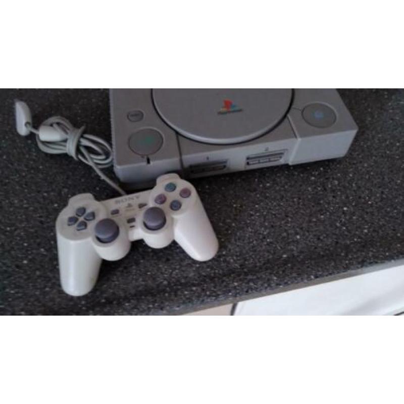 Te koop goede PlayStation 1 met controller