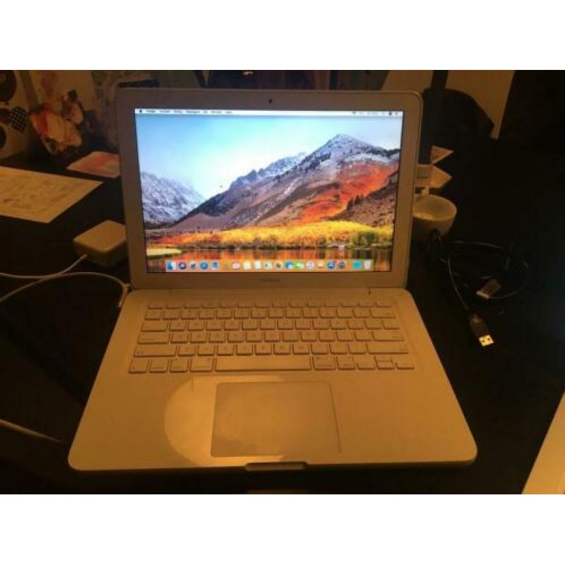 Apple MacBook Intel Core 2 Duo (13 inch, 2,4 GHz)