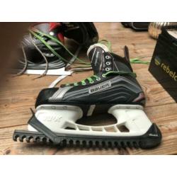 Schaatsen bauer maat 43 ook witte veters