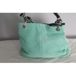 Tas