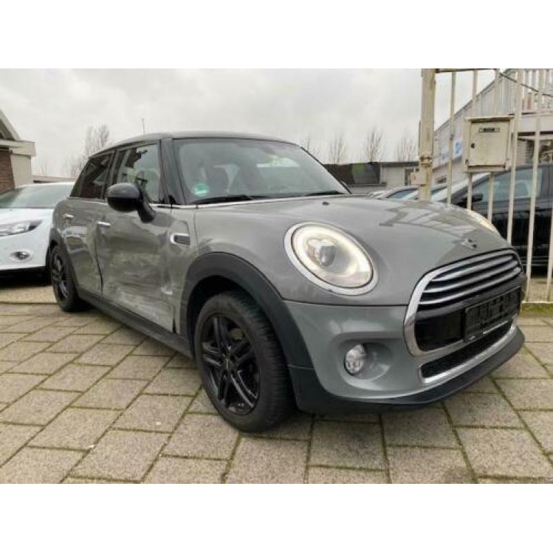Mini Mini Cooper D SCHADE