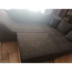 Hoekbank met uitschuifbare slaapbank