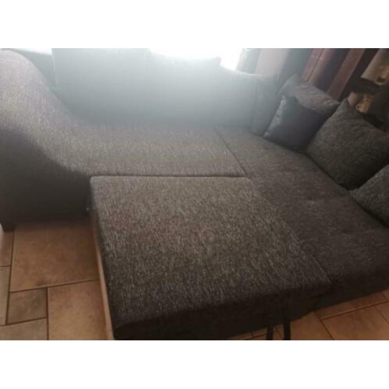 Hoekbank met uitschuifbare slaapbank