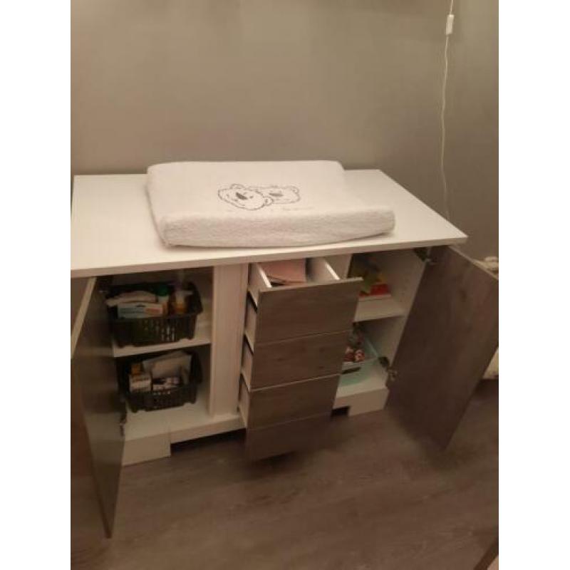 Zeer mooie in nette staat babykamer.