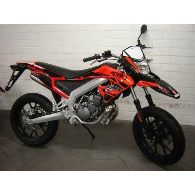 Aprilia SX Accelaration 2020 Nieuw zwart / rood 0 km DERBI