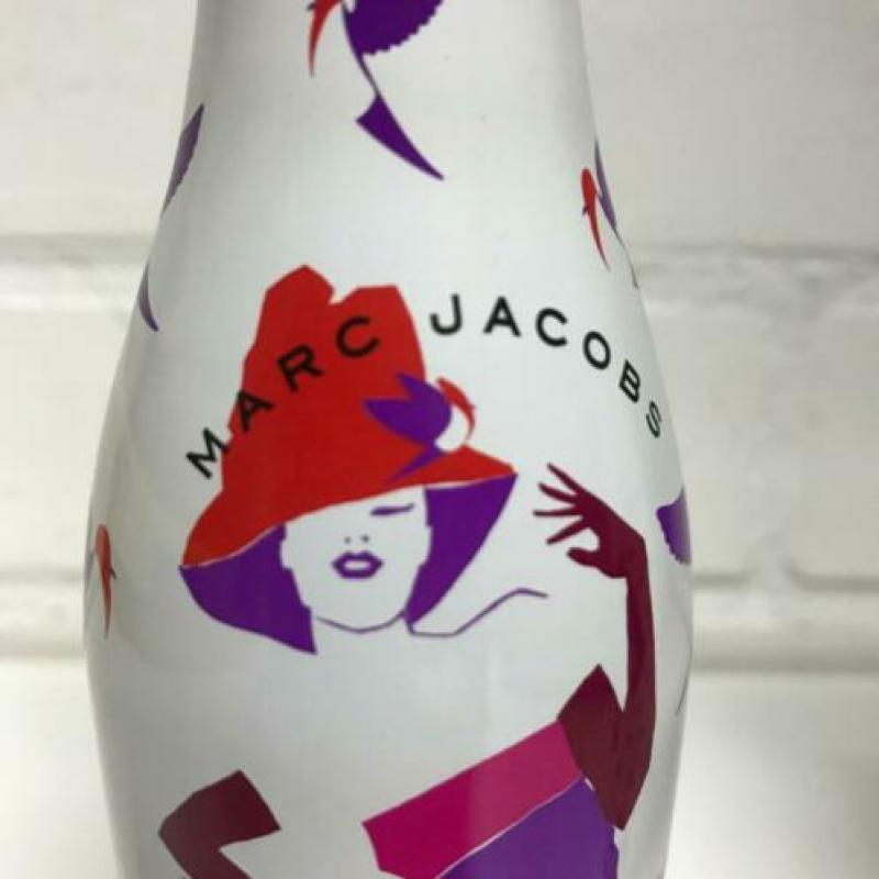 2 volle flesjes Coca Cola Light met design van Marc Jacobs