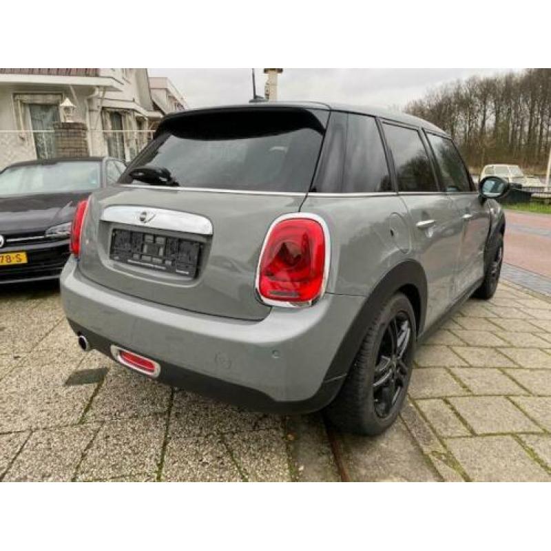 Mini Mini Cooper D SCHADE