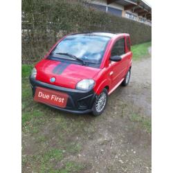 Due First microcar/brommobiel! bj 2013/weinig km
