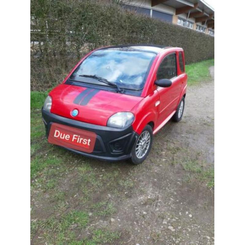 Due First microcar/brommobiel! bj 2013/weinig km