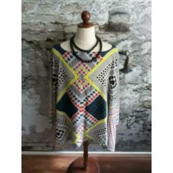 NIEUW!!! Unieke soepel draagbare en kleurrijke cape onesize